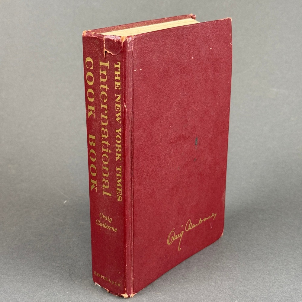 NY Times International Cook Book Craig Claiborne 1971 Hardcover Vintage